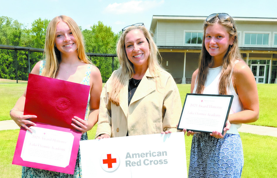 LOA Senior Lynn Nation and junior Chandler Clark took part in organizing the school’s blood donation program earlier this year, and both received a $500 scholarship from Red Cross. CONTRIBUTED