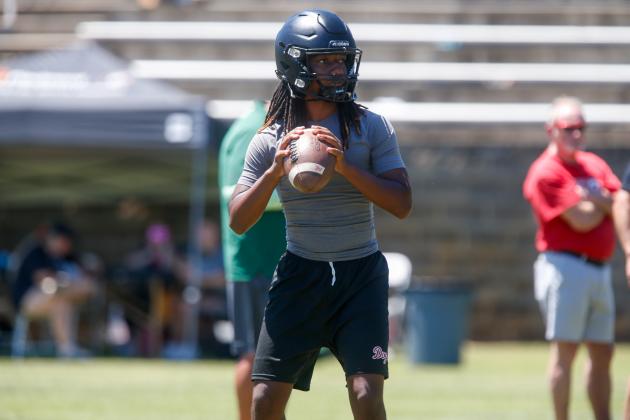 Quarterback Bryce Blasingame drops back to pass. LANCE McCURLEY/Staff