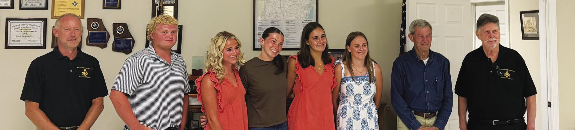 Eatonton Masons award high school scholarships