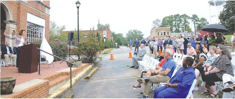 Drew Company COO and General Counsel Theonie Alicandro described her company's plans for the Old Hotel Eatonton site Sept. 14 to several local officials and interested residents.