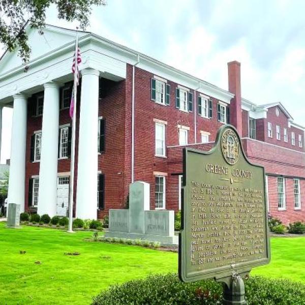 The Greene County Courthouse in downtown Greensboro is 175 years old and overcrowded with judicial and court staff. Moving those workers to a new Judicial Center is controversial for some county residents. (MARK ENGEL/Staff)