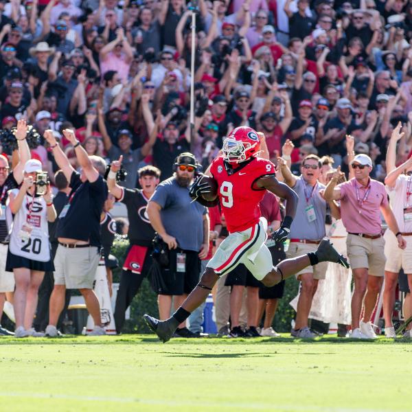 Georgia linebacker Chris Cole returns an Oklahoma fumble 85 yards for a touchdown. SKYLA MORRIS/Staff