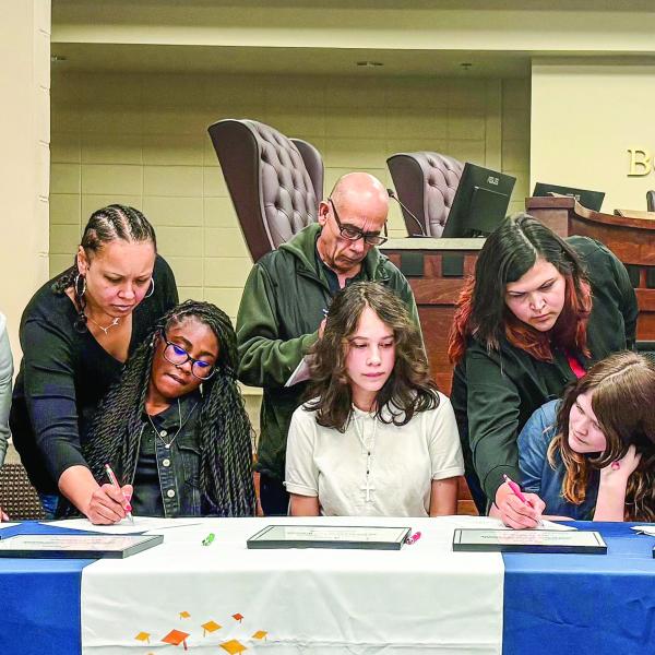 The five newest REACH scholars included (seated, from left): Sa’Riyah Griggs, Alexa Lawrence, Rosselin Nava, Olivia Walker and Jane Perez. CONTRIBUTED
