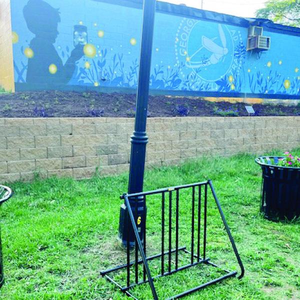 Woodville’s pocket park located behind CJ’s BBQ has recently seen improvements, thanks to a Placemaking Grant awarded earlier this year to the Lake Country Board of Realtors. The park now features a Firefly Trail mural and perennials, among other amenities. (CONTRIBUTED)