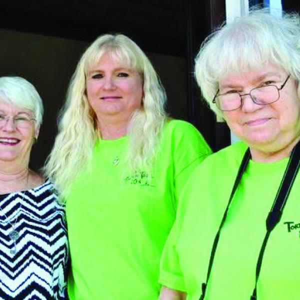 JoAnn Smith (l-r), Cassandra Fowler and Becky Meyer in front of The Messenger office. CONTRIBUTED