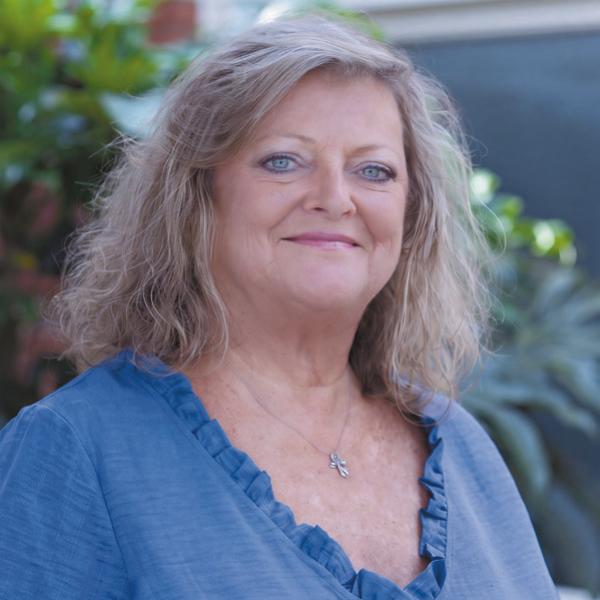 Holt named Exchange Bank branch manager/loan officer