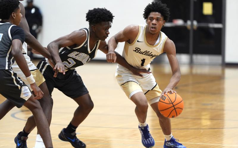 Buter senior guard Kwamane Bridges (1) is averaging nearly 20 points a game this season. (Photo courtesy of Will Cheney/The Augusta Chronicle)