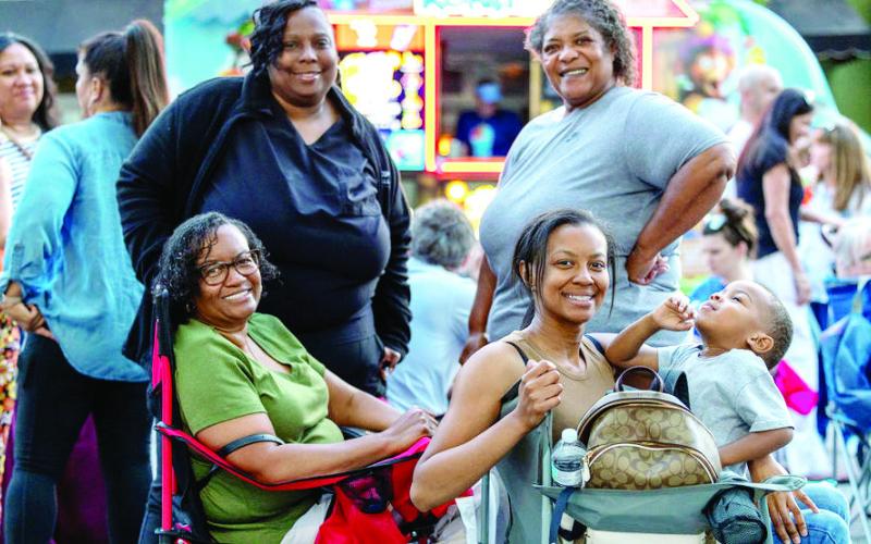 Moonlight on Main brings community together