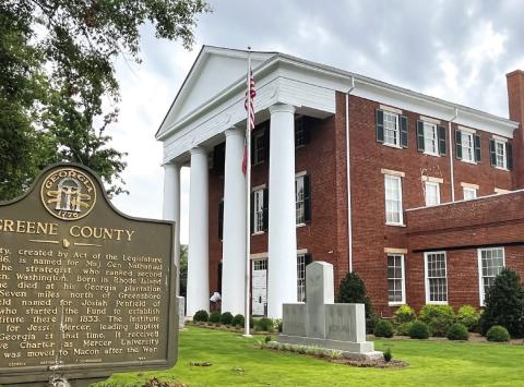 A committee will evaluate space in the 175-year-old Greene County Courthouse to determine the best plan to relieve crowding. (MARK ENGEL/Staff)