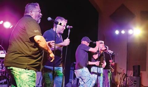 The Swingin’ Medallions on stage. (LEIGH LOFGREN/Staff)