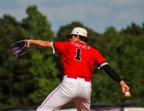 Bulldogs’ Sam Schofield delivers a pitch during a Morgan County regular season game during the 2022 season. LANCE McCURLEY/Staff