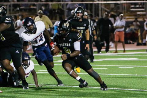 Greene County running back Amari Durham (9) will help lead the charge against Twiggs County on Friday night. (LANCE MCCURLEY/Staff)