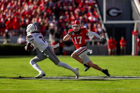 Georgia defensive back Dan Jackson (17) during Georgia’s game against Mississippi State on Dooley Field at Sanford Stadium in Athens, Ga., on Saturday, Oct. 12, 2024. (Tony Walsh/UGAAA)