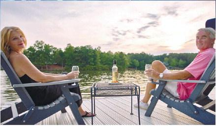 Harbor Club welcomes new residents. (File Photo)