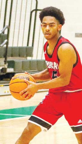 Reggie Ross (5) was a role player for the Bulldogs the past few years, but especially this past season for new head coach Cody Anderson. LANCE McCURLEY/Staff