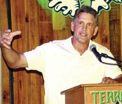 Steve Martinson, head coach and general manager for the Athens Rock Lobsters in their inaugural FPHL season, spoke Friday at Terrapin Brewery in Athens. (IAN TOCHER/Staff)