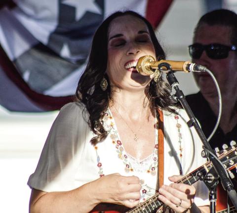 Darrin and Brooke Aldridge perform in Rutledge. SKYLA MORRIS/Staff
