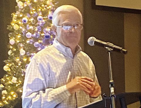 Larry Miller of Harbor Club addresses Task Force initiatives. MAUREEN STRATTON/Staff