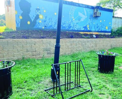 Woodville’s pocket park located behind CJ’s BBQ has recently seen improvements, thanks to a Placemaking Grant awarded earlier this year to the Lake Country Board of Realtors. The park now features a Firefly Trail mural and perennials, among other amenities. (CONTRIBUTED)