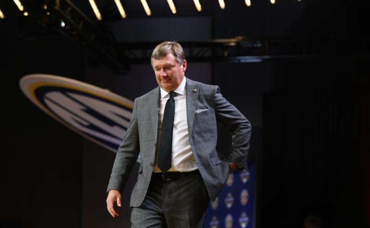 Georgia head coach Kirby Smart takes the podium in the main ballroom of the Grand Hyatt Hotel in Nashville during 2023 SEC Media Days. (Photo courtesy of the SEC)
